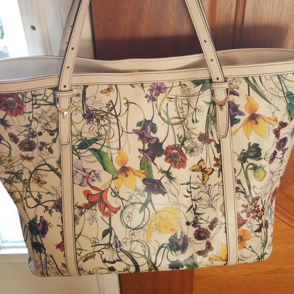 Authentic Gucci Floral Handbag